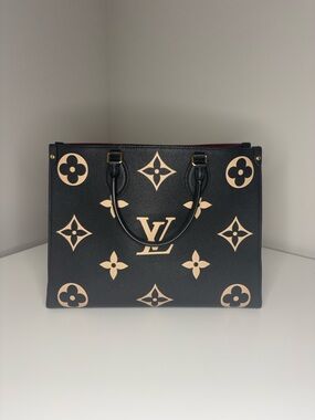 Louis Vuitton OnTheGo MM